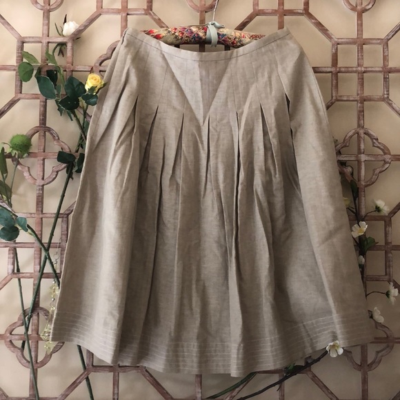 Oscar de la Renta Dresses & Skirts - Oscar de la Renta khaki linen/ cotton skirt